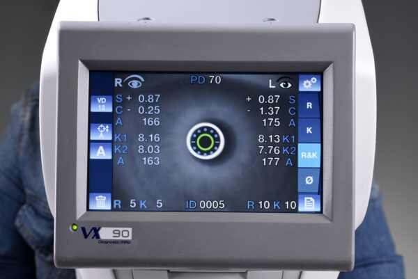 ark-vx90-screen-refraction-visionix-10.jpg VX 90